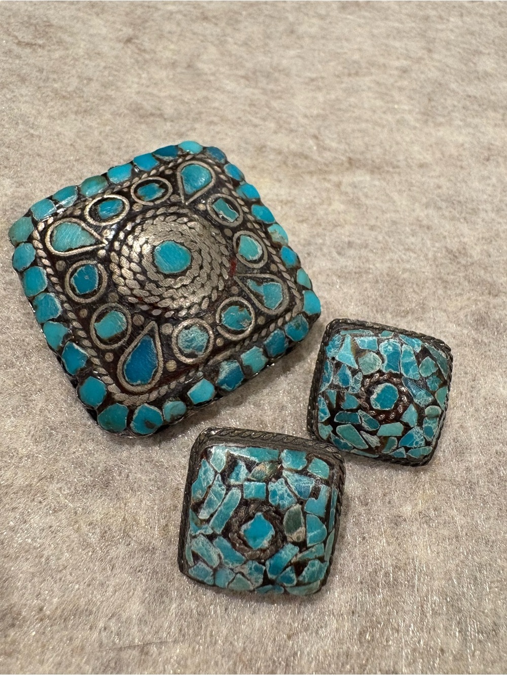 Turquoise Mosaic Decorative Accent Set on Metal Vintage new